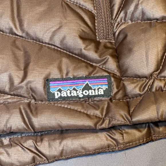 Patagonia Brown Goosedown Vest - Picture 3 of 5